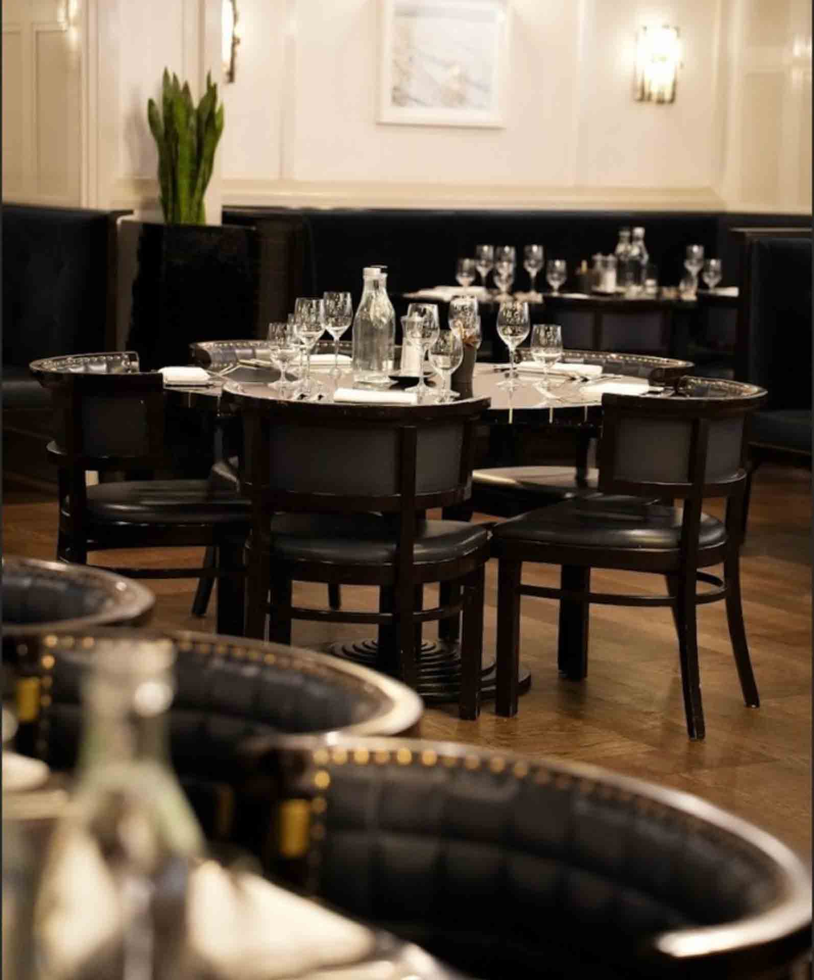 Hilton's_Zinc_Prague