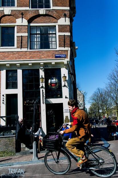 biking in amsterdam