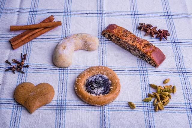 gingerbread and kolache