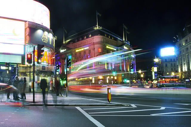Piccadilly Circus at night by Duncan, Flickr