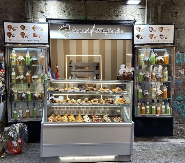 Sapori_di_Sfogliatella_Naples