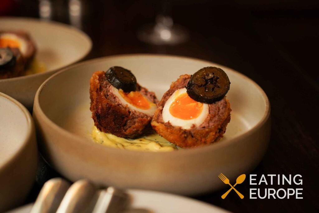 Eating Edinburgh Old Town Food & Drinks Tour3