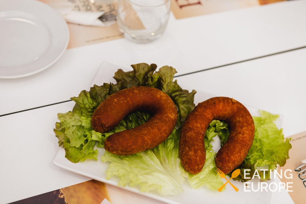 Porto Wine & Dine Port Wine Cave and Food Tour6