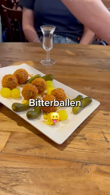 VS--EverythingtastesbetterwithnohandsDontlettheEnglishhearTikTok-0’00”