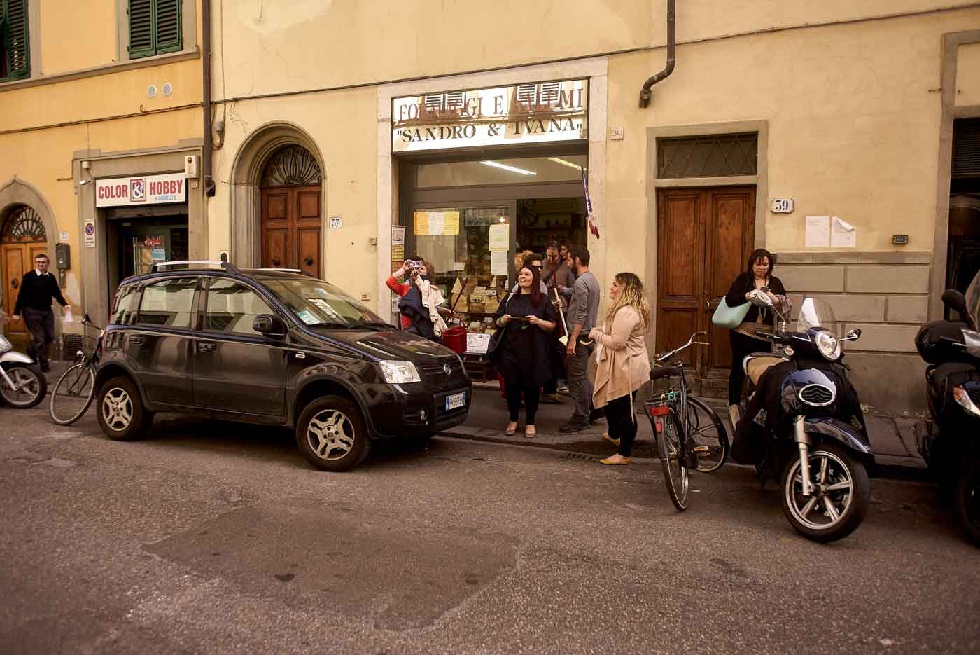 Outside_Alimentari_Sandro_&_Ivana_Florence