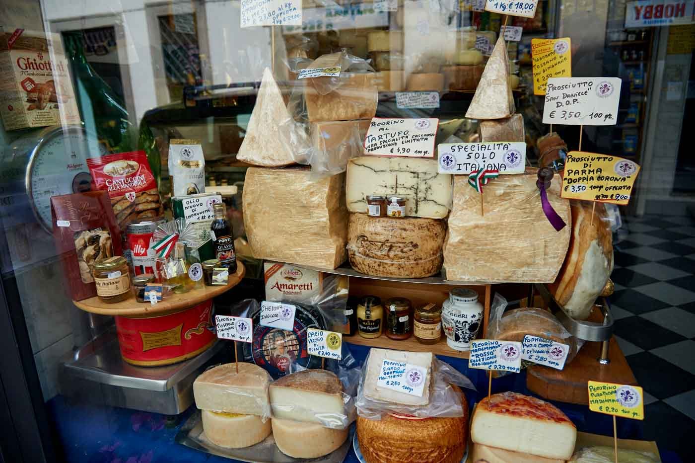 Blocks_of_cheese_Alimentari_Sandro_&_Ivana_Florence