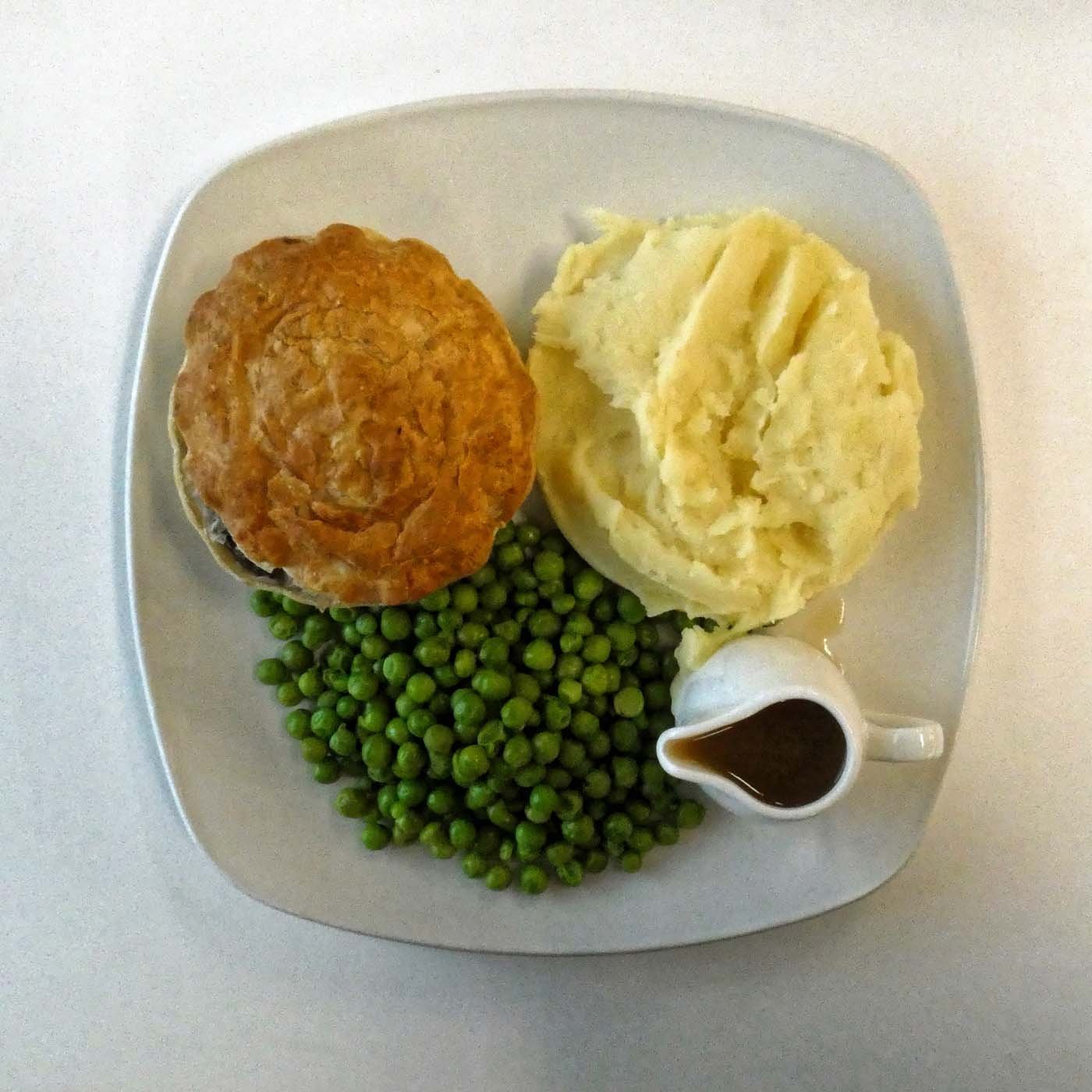 Pie_mash_and_gravy_London