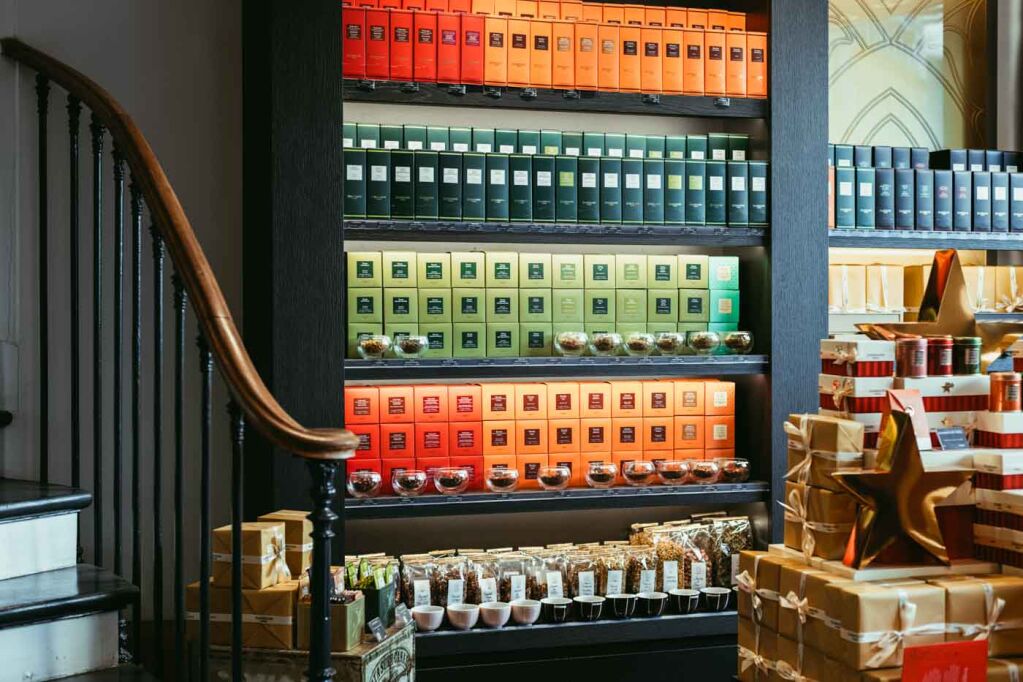 Shelves_Dammann_Frères_Paris