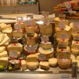 Cheese_shop_in_Rome