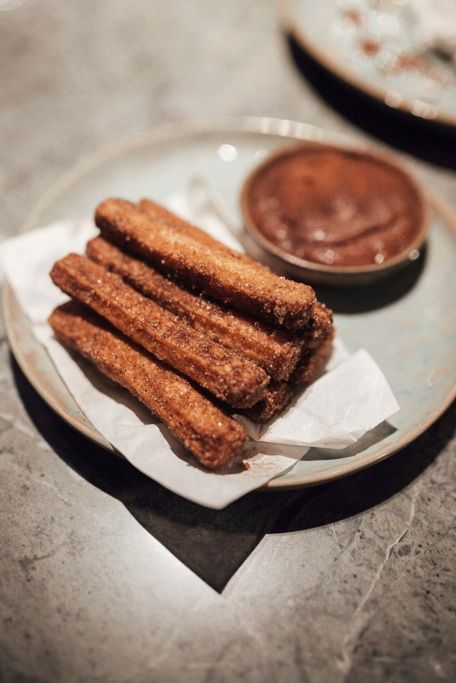 Churros_con_chocolate_Seville
